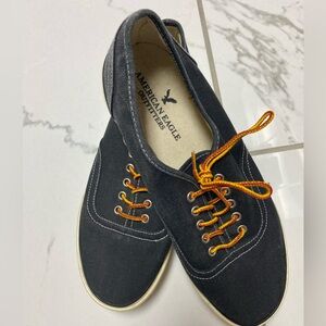 American Eagle soft Black canvas tennis shoe